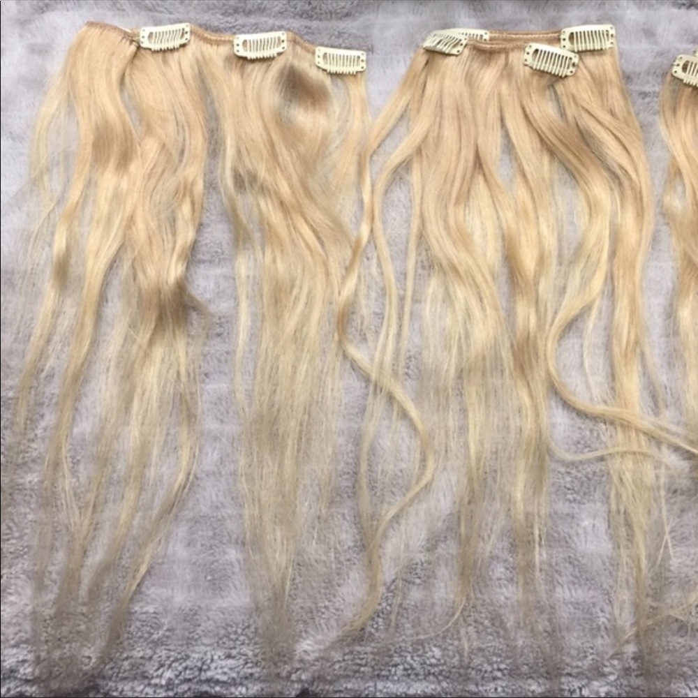 BLONDE HAIR EXTENSION